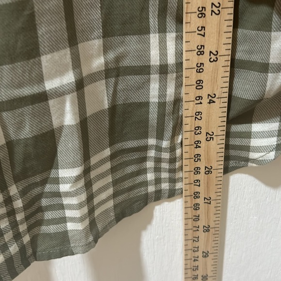 TALBOTS WOMENS BUTTOM UP SHIRT DARK GREEN LUMBERJACK LONG SLEEVES SIZE M - Picture 12 of 13